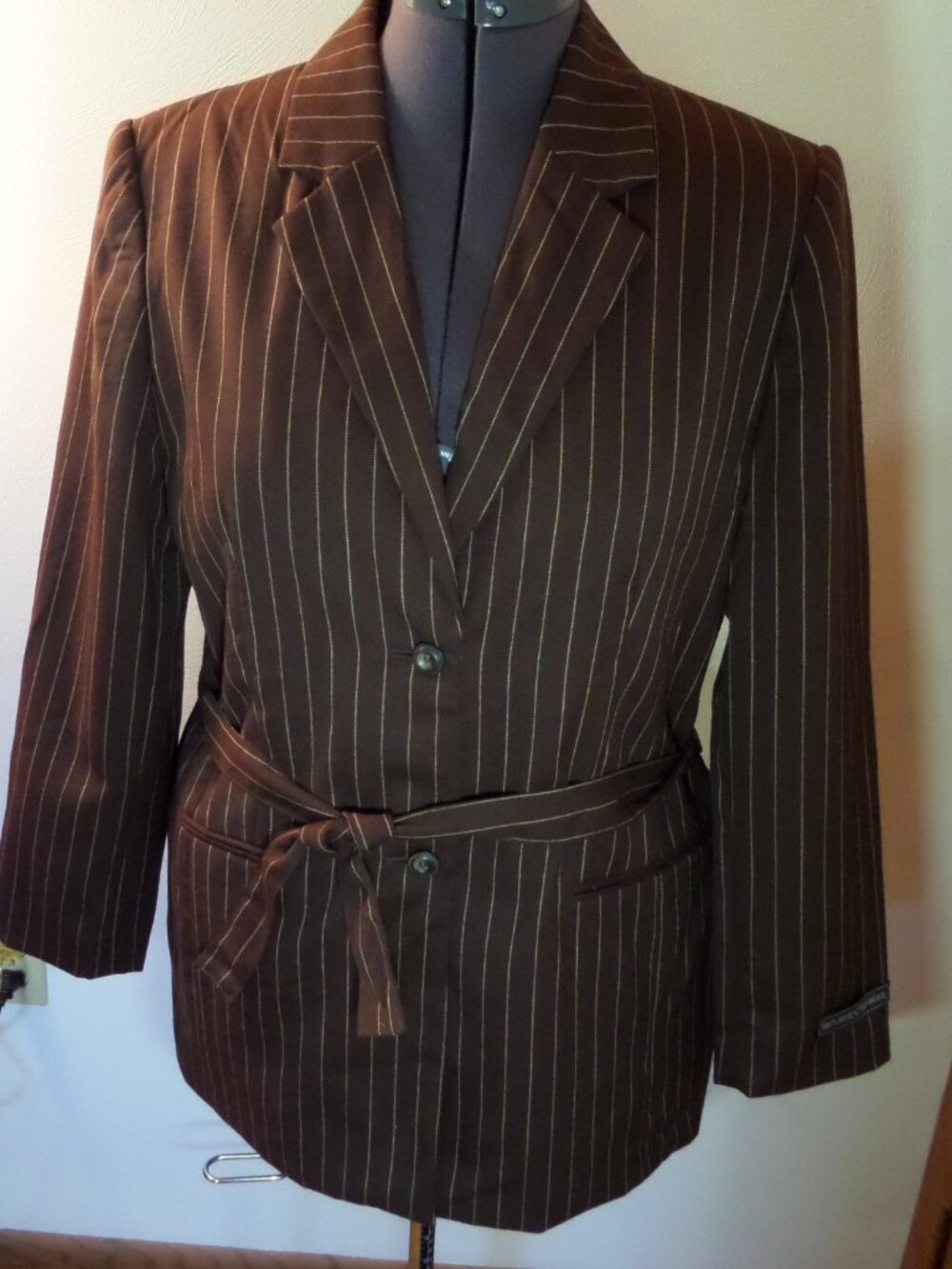 Sag Harbor Women's Fall Winter Pinstripe Blazer Brown Tan 100% Wool Size 14 NWT